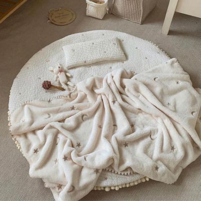 Couverture_bébé_étoile_lune_douce