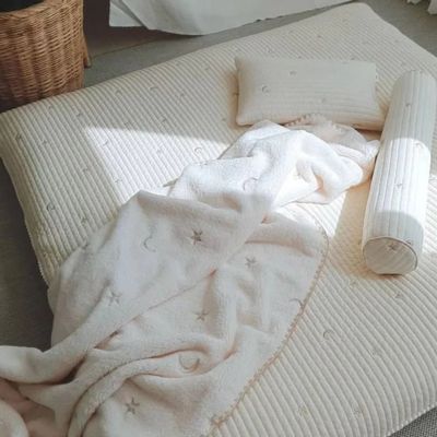 Couverture_bébé_étoile_lune_flanelle