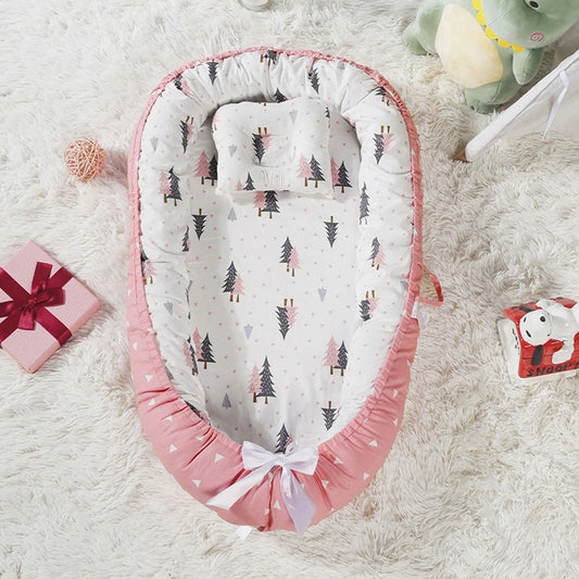 Réducteur_de_lit_bébé_sapin_rose