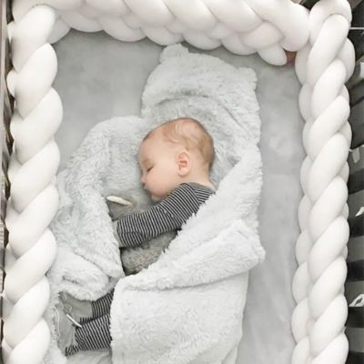 Tresse de lit bébé blanche neige berceau