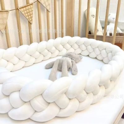 Tresse de lit bébé blanche neige décoratif