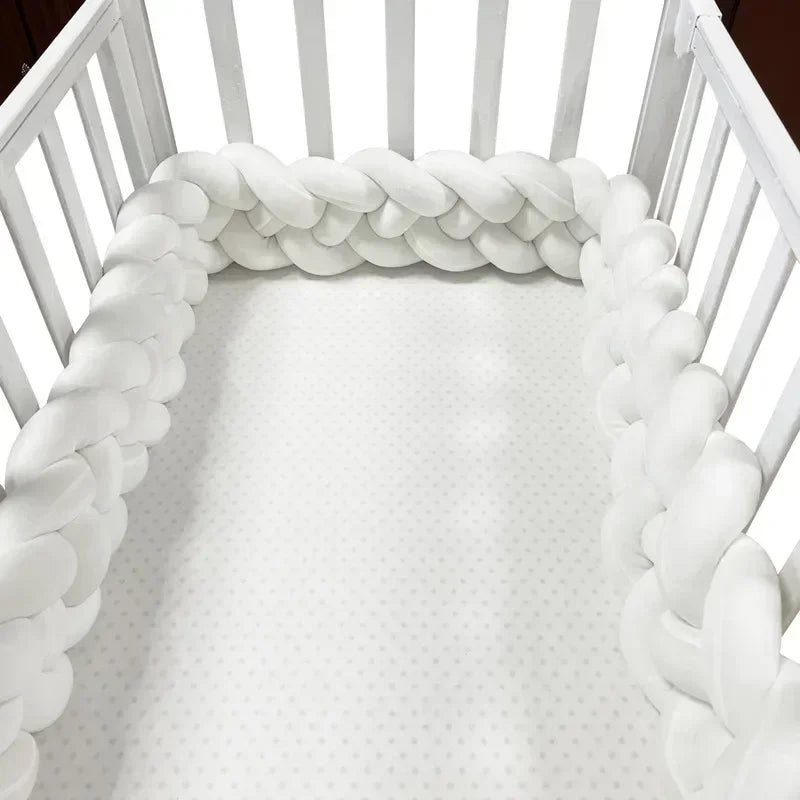 Tresse_de_lit_bébé_blanche_neige