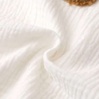 barboteuse bébé fille sans manches blanche