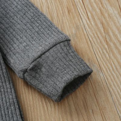 barboteuse bébé garçon poignet