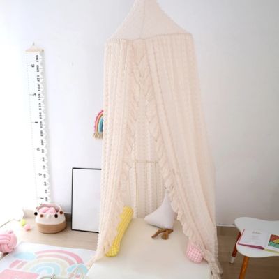 ciel de lit bébé beige espace apaisant
