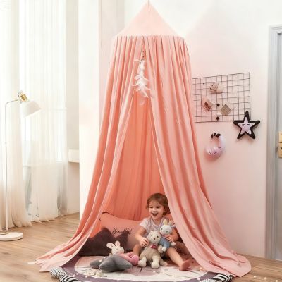 ciel de lit bébé rose pastel décoration