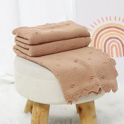 couverture bebe tricot caramel