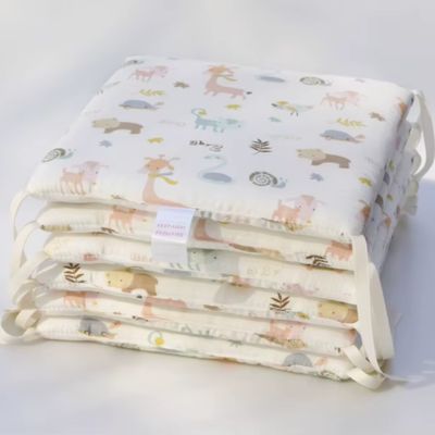 tour de lit animaux coussin