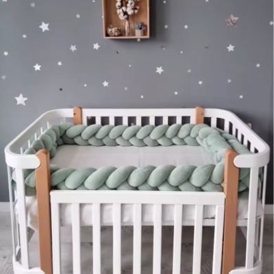 tour de lit tressé vert doux