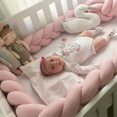 tresse de lit bebe berceau chambre