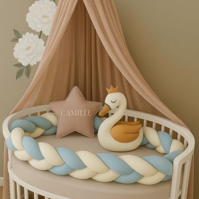 tresse de lit bebe bleu blanc chambre