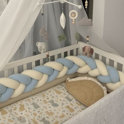 tresse de lit bebe bleu blanc douceur